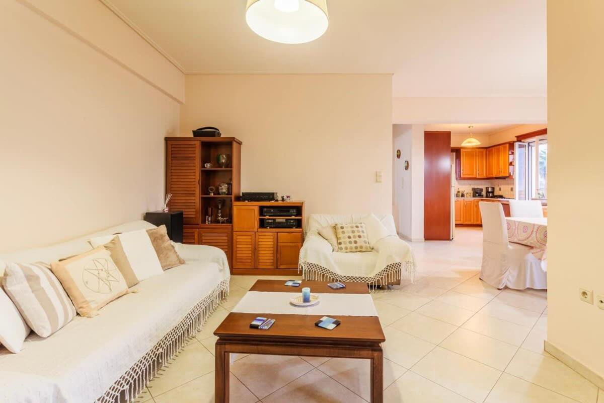 Spacious Urban Haven-Family Home, Perfect Location Καλαμάτα Εξωτερικό φωτογραφία
