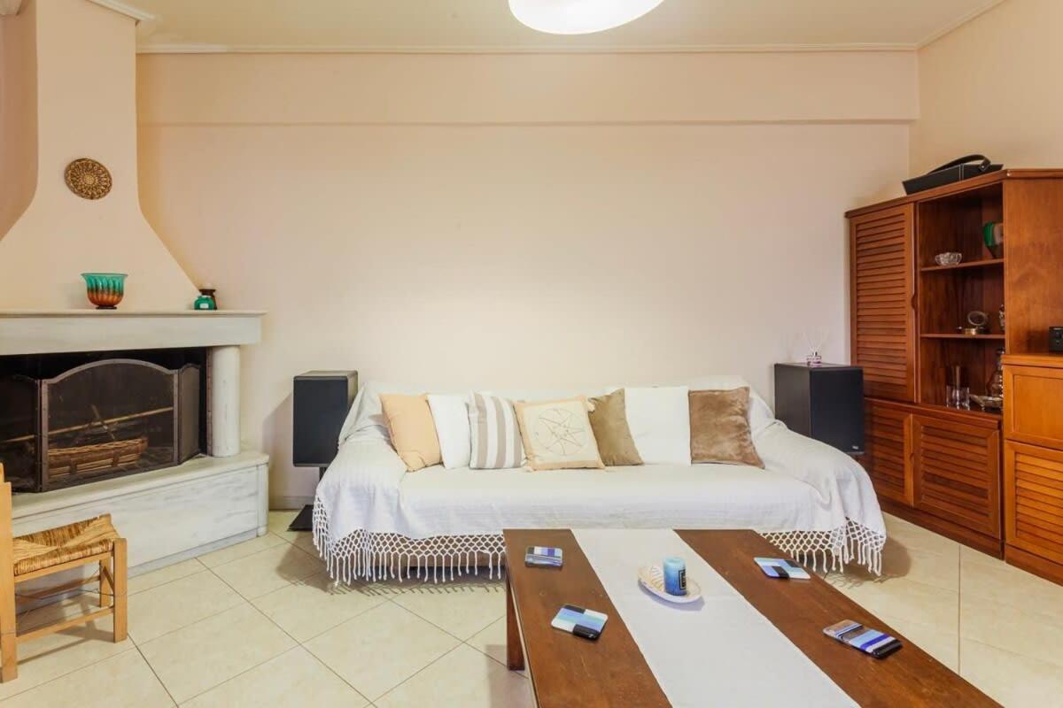 Spacious Urban Haven-Family Home, Perfect Location Καλαμάτα Εξωτερικό φωτογραφία
