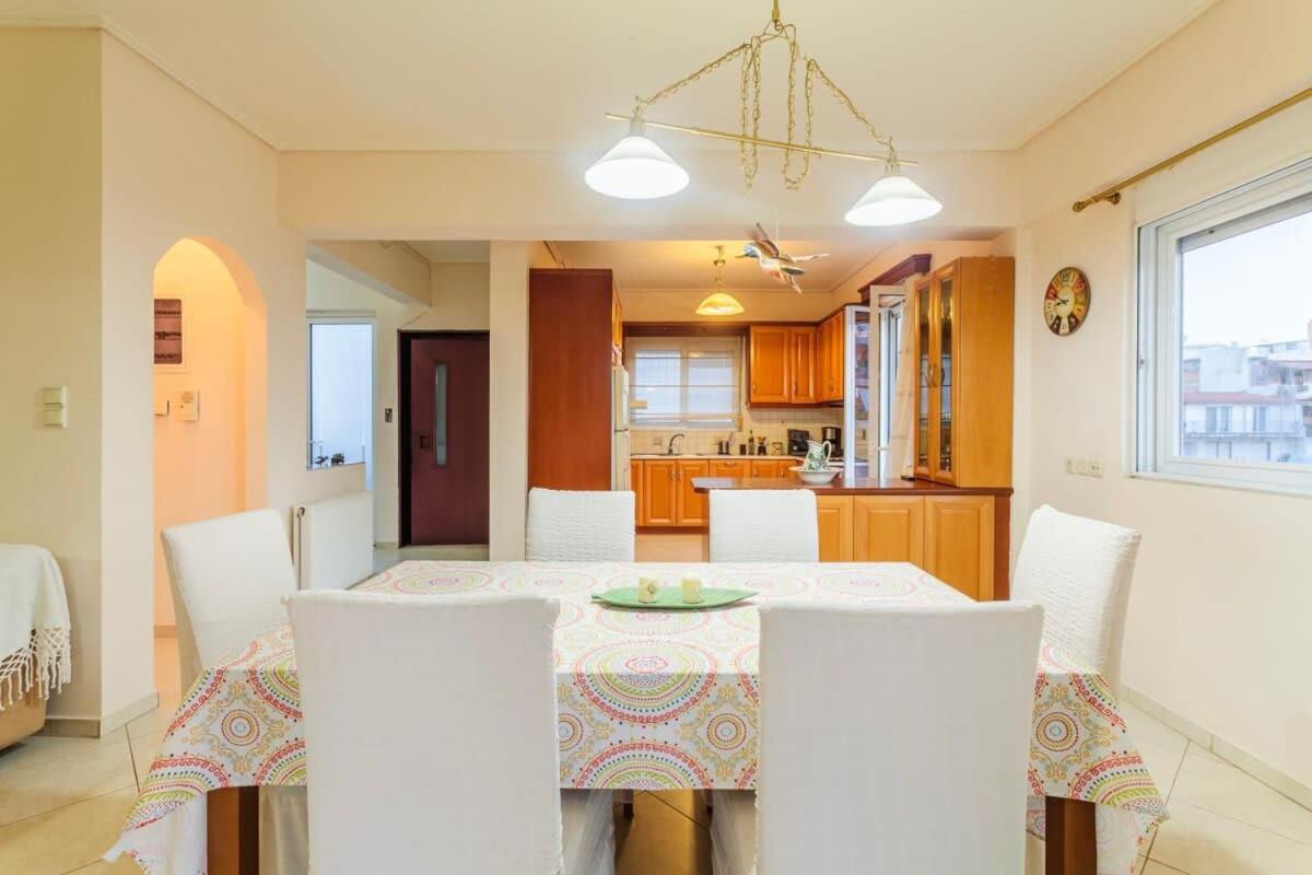 Spacious Urban Haven-Family Home, Perfect Location Καλαμάτα Εξωτερικό φωτογραφία